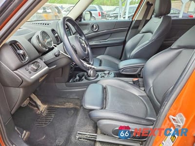 Zdjęcie 7 z 12 samochodu: 2018 MINI COOPER S COUNTRYMAN ALL4 VIN:WMZYT5C39J3D81847 - miniatura