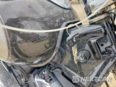 Zdjęcie 8 z 9 samochodu: 2007 YAMAHA XVS1100 VIN:JYAVP11E37A104483 - miniatura