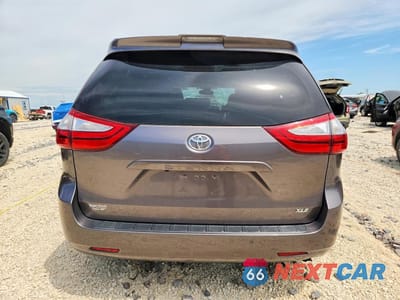 Zdjęcie 6 z 13 samochodu: 2019 TOYOTA SIENNA XLE PREMIUM 8-PASSENGER VIN:5TDYZ3DC6KS995012 - miniatura