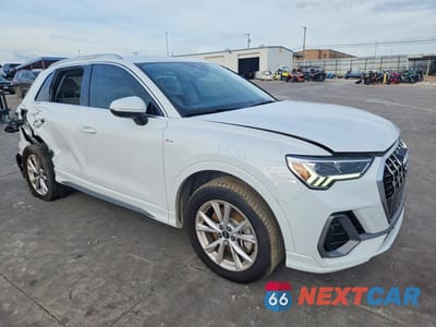 Czwarte zdjęcie samochodu z boku: 2022 AUDI Q3 PREMIUM PLUS S LINE 45 VIN:WA1EECF30N1094578 - miniatura
