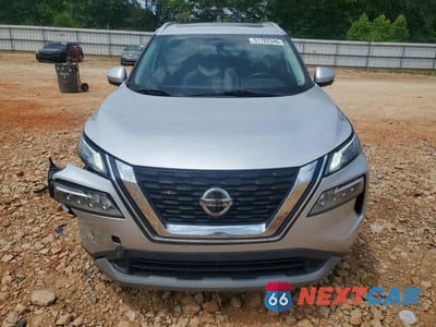 Piąte zdjęcie samochodu w środku: 2021 NISSAN ROGUE SV VIN:5N1AT3BA3MC755324 - miniatura