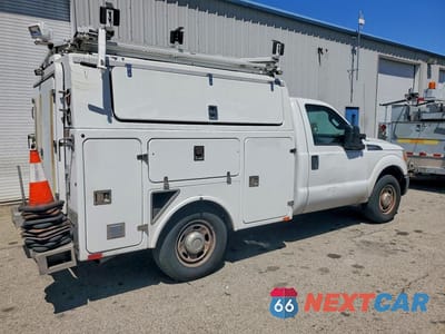 Trzecie zdjęcie samochodu z tyłu: 2013 FORD F350 SUPER DUTY VIN:1FDRF3A6XDEB92333 - miniatura