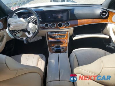 Zdjęcie 8 z 12 samochodu: 2019 MERCEDES-BENZ E 450 4MATIC VIN:WDDZF6JB8KA571604 - miniatura