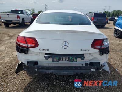Zdjęcie 6 z 13 samochodu: 2017 MERCEDES-BENZ C 300 4MATIC VIN:WDDWJ4KB2HF525525 - miniatura