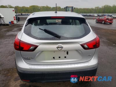 Zdjęcie 6 z 14 samochodu: 2018 NISSAN ROGUE SPORT S VIN:JN1BJ1CR8JW208571 - miniatura