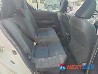 Zdjęcie 10 z 12 samochodu: 2015 TOYOTA PRIUS C THREE VIN:JTDKDTB34F1112065 - miniatura