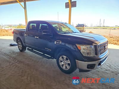 Czwarte zdjęcie samochodu z boku: 2017 NISSAN TITAN S VIN:1N6AA1EKXHN553025 - miniatura