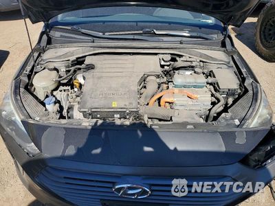 Zdjęcie 11 z 12 samochodu: 2019 HYUNDAI IONIQ BLUE VIN:KMHC65LC9KU162621 - miniatura