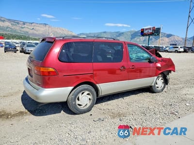 Trzecie zdjęcie samochodu z tyłu: 1999 TOYOTA SIENNA XLE VIN:4T3ZF13C3XU132905 - miniatura