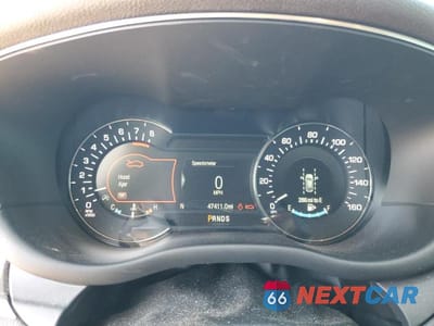Zdjęcie 9 z 13 samochodu: 2019 LINCOLN MKC RESERVE VIN:5LMCJ3C9XKUL38497 - miniatura
