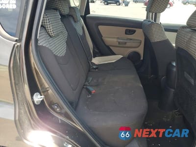 Zdjęcie 10 z 12 samochodu: 2010 KIA SOUL + VIN:KNDJT2A20A7094784 - miniatura