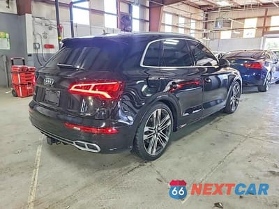 Czwarte zdjęcie samochodu z boku: 2018 AUDI SQ5 PRESTIGE VIN:WA1C4AFY7J2123766 - miniatura