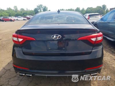 Piąte zdjęcie samochodu w środku: 2015 HYUNDAI SONATA SPORT 2.0T VIN:5NPE34AB8FH090031 - miniatura