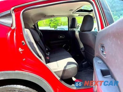 Zdjęcie 9 z 10 samochodu: 2018 HONDA HR-V EX VIN:3CZRU6H54JM717508 - miniatura