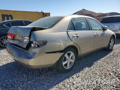 Trzecie zdjęcie samochodu z tyłu: 2004 HONDA ACCORD LX VIN:1HGCM56324A072819 - miniatura
