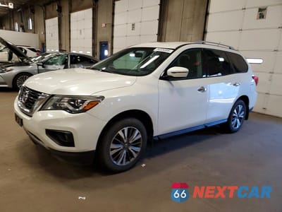 2017 NISSAN PATHFINDER SV 5N1DR2MMXHC608646 - główne zdjęcie licytacji z USA - miniatura