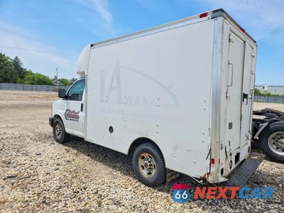 Drugie zdjęcie samochodu z przodu: 2014 GMC SAVANA CUTAWAY G3500 VIN:1GD072BGXE1176598 - miniatura