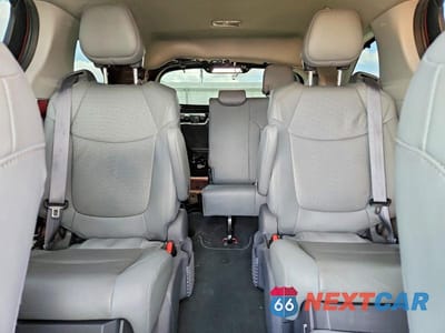 Zdjęcie 10 z 13 samochodu: 2021 TOYOTA SIENNA LIMITED 7-PASSENGER VIN:5TDZRKEC9MS064245 - miniatura