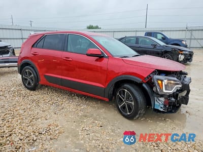 Czwarte zdjęcie samochodu z boku: 2026 KIA NIRO LX VIN:KNDCP3LE0T5342797 - miniatura