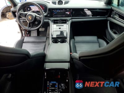 Zdjęcie 8 z 14 samochodu: 2025 PORSCHE PANAMERA 4 E-HYBRID VIN:WP0AA2YAXSL006870 - miniatura