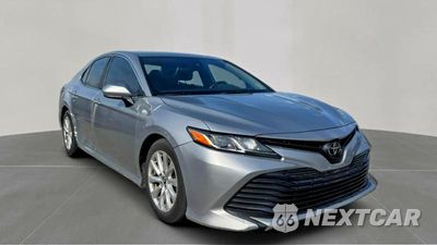 2019 TOYOTA CAMRY LE 4T1B11HK0KU196501 - główne zdjęcie licytacji z USA - miniatura