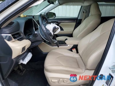 Zdjęcie 7 z 13 samochodu: 2023 TOYOTA HIGHLANDER LIMITED VIN:5TDKDRAH4PS041678 - miniatura
