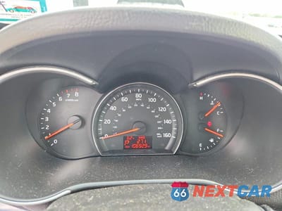 Zdjęcie 9 z 13 samochodu: 2014 KIA SORENTO LX VIN:5XYKTCA68EG538533 - miniatura
