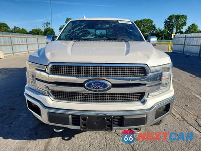 Piąte zdjęcie samochodu w środku: 2018 FORD F150 SUPERCREW VIN:1FTEW1E52JFC28028 - miniatura