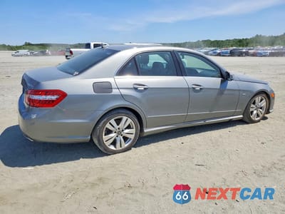 Trzecie zdjęcie samochodu z tyłu: 2011 MERCEDES-BENZ E 350 BLUETEC VIN:WDDHF2EBXBA451057 - miniatura
