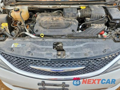 Zdjęcie 12 z 13 samochodu: 2019 CHRYSLER PACIFICA TOURING L VIN:2C4RC1BG4KR665720 - miniatura