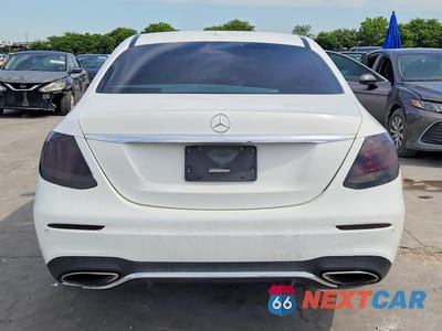 Zdjęcie 6 z 12 samochodu: 2017 MERCEDES-BENZ E 300 VIN:WDDZF4JB9HA243055 - miniatura