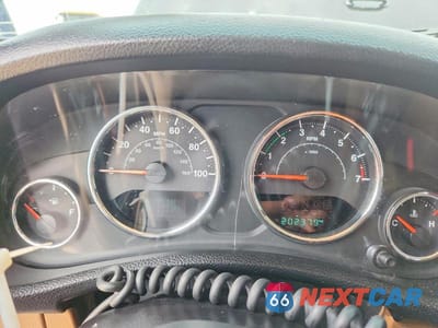 Zdjęcie 9 z 12 samochodu: 2017 JEEP WRANGLER UNLIMITED SAHARA VIN:1C4BJWEG3HL696314 - miniatura