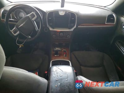Zdjęcie 8 z 12 samochodu: 2012 CHRYSLER 300 VIN:2C3CCAAG7CH312715 - miniatura