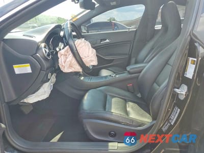 Zdjęcie 7 z 13 samochodu: 2014 MERCEDES-BENZ CLA 250 VIN:WDDSJ4EB6EN052580 - miniatura