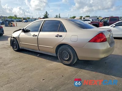 Drugie zdjęcie samochodu z przodu: 2006 HONDA ACCORD VALUE VIN:1HGCM56136A110107 - miniatura