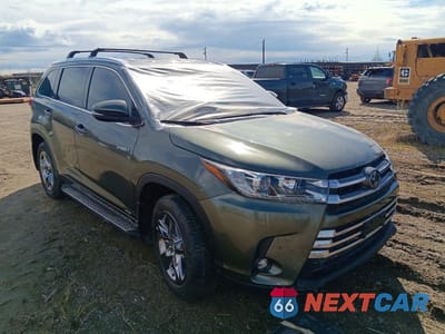 Czwarte zdjęcie samochodu z boku: 2019 TOYOTA HIGHLANDER HYBRID LIMITED PLATINUM VIN:5TDDGRFH3KS066816 - miniatura