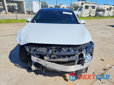 Piąte zdjęcie samochodu w środku: 2019 MERCEDES-BENZ A 220 VIN:WDD3G4EB0KW021639 - miniatura