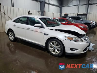 Czwarte zdjęcie samochodu z boku: 2010 FORD TAURUS SEL VIN:1FAHP2EW0AG132682 - miniatura