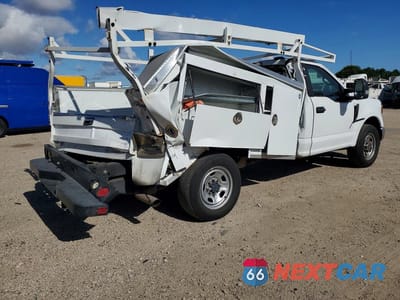 Trzecie zdjęcie samochodu z tyłu: 2022 FORD F350 SUPER DUTY VIN:1FDRF3E6XNEC66944 - miniatura