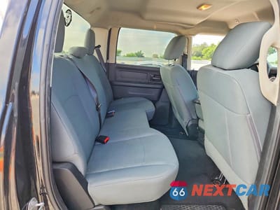 Zdjęcie 10 z 12 samochodu: 2017 RAM 1500 ST VIN:3C6RR6KT9HG668384 - miniatura