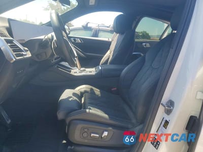 Zdjęcie 7 z 14 samochodu: 2024 BMW X6 XDRIVE40I VIN:5UX33EX01R9V83998 - miniatura