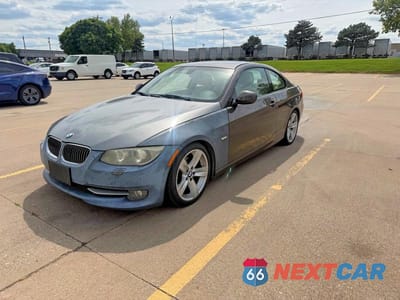 Drugie zdjęcie samochodu z przodu: 2011 BMW 328I VIN:WBAKE3C50BE557920 - miniatura
