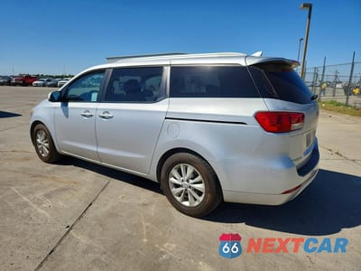 Drugie zdjęcie samochodu z przodu: 2015 KIA SEDONA LX VIN:KNDMB5C18F6062622 - miniatura