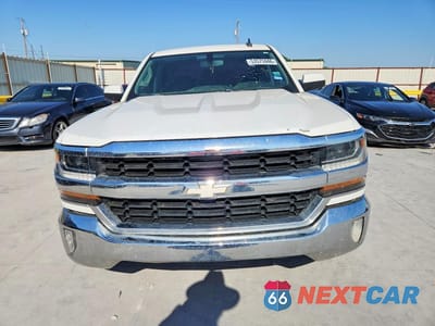 Piąte zdjęcie samochodu w środku: 2018 CHEVROLET SILVERADO C1500 LT VIN:3GCPCREC4JG148999 - miniatura