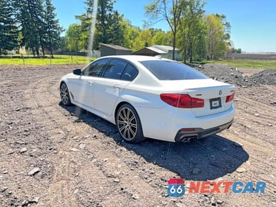 Trzecie zdjęcie samochodu z tyłu: 2018 BMW M550XI VIN:WBAJB9C57JB049807 - miniatura