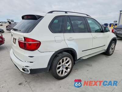 Trzecie zdjęcie samochodu z tyłu: 2011 BMW X5 XDRIVE35I VIN:5UXZV4C54BL740674 - miniatura