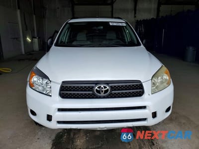 Piąte zdjęcie samochodu w środku: 2006 TOYOTA RAV4 BASE VIN:JTMBD33V865020336 - miniatura