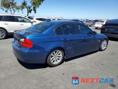 Trzecie zdjęcie samochodu z tyłu: 2006 BMW 325 I VIN:WBAVB13596KX68955 - miniatura