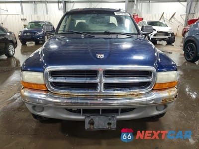Piąte zdjęcie samochodu w środku: 2001 DODGE DAKOTA QUAD VIN:1B7HG2AN11S269330 - miniatura