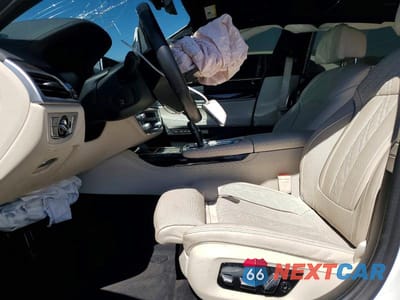 Zdjęcie 7 z 12 samochodu: 2020 BMW 740 I VIN:WBA7T2C08LCD43364 - miniatura